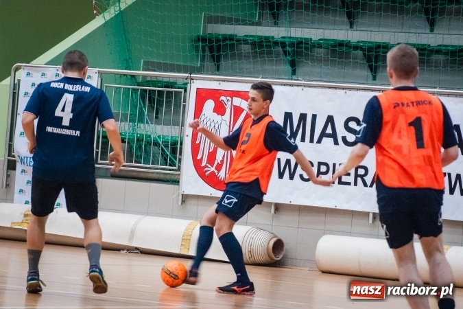Zdjęcie w galerii na portalu naszraciborz.pl: Świąteczny piątek z HLPN wiadomości z regionu