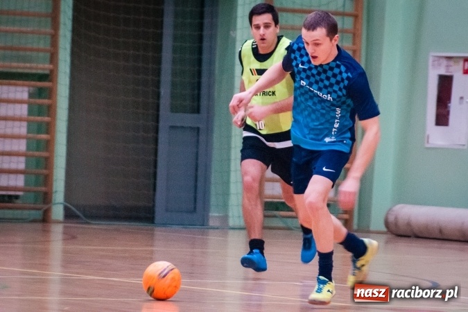 Zdjęcie w galerii na portalu naszraciborz.pl: Świąteczny piątek z HLPN wiadomości z regionu