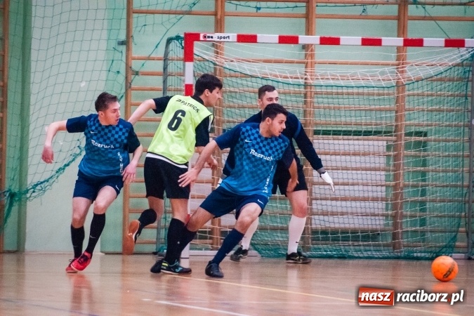 Zdjęcie w galerii na portalu naszraciborz.pl: Świąteczny piątek z HLPN wiadomości z regionu