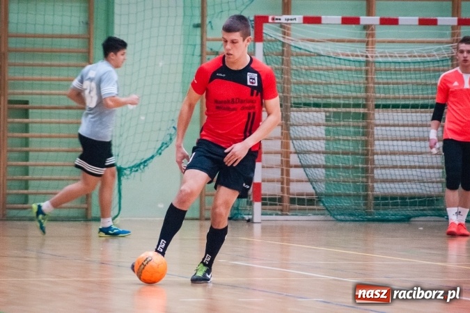 Zdjęcie w galerii na portalu naszraciborz.pl: Świąteczny piątek z HLPN wiadomości z regionu