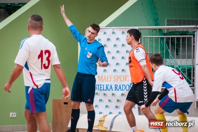 Zdjęcie w galerii na portalu naszraciborz.pl: Świąteczny piątek z HLPN wiadomości z regionu