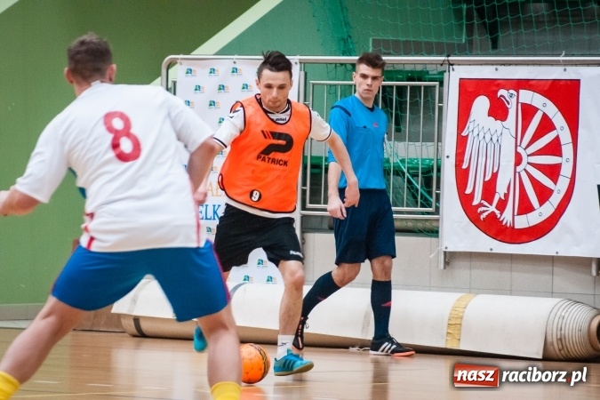 Zdjęcie w galerii na portalu naszraciborz.pl: Świąteczny piątek z HLPN wiadomości z regionu