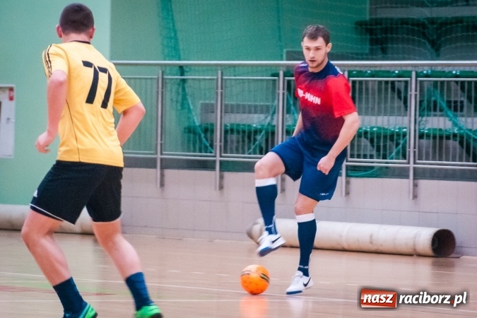 Zdjęcie w galerii na portalu naszraciborz.pl: Świąteczny piątek z HLPN wiadomości z regionu