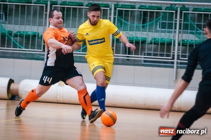 Zdjęcie w galerii na portalu naszraciborz.pl: Świąteczny piątek z HLPN wiadomości z regionu