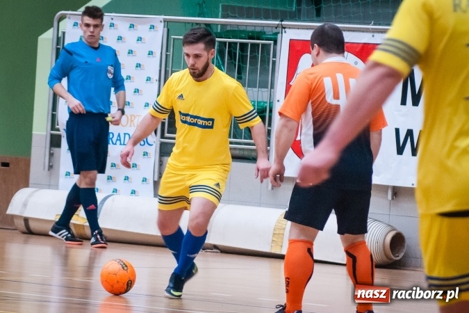 Zdjęcie w galerii na portalu naszraciborz.pl: Świąteczny piątek z HLPN wiadomości z regionu