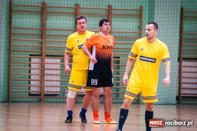 Zdjęcie w galerii na portalu naszraciborz.pl: Świąteczny piątek z HLPN wiadomości z regionu