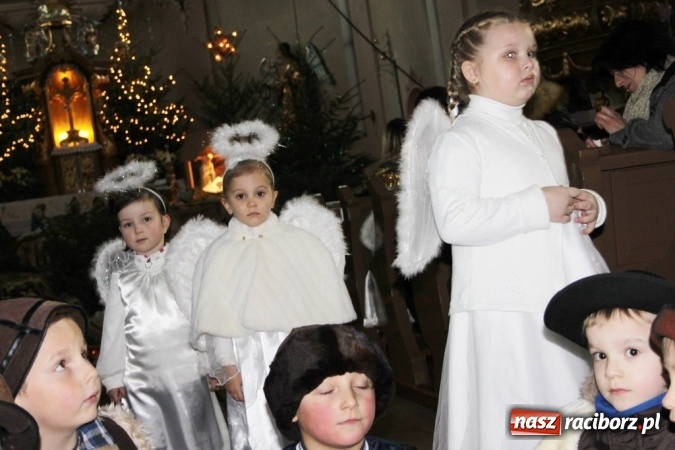 Zdjęcie w galerii na portalu naszraciborz.pl: Wśr&oacute;d nocnej ciszy, czyli jasełka w wojnowickim kościele wiadomości z regionu