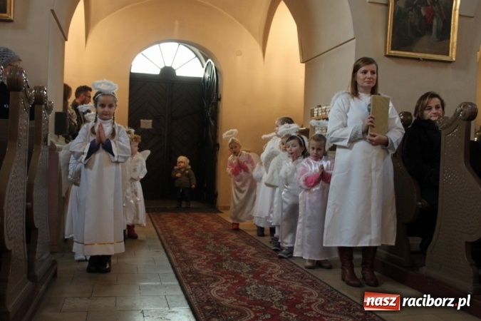 Zdjęcie w galerii na portalu naszraciborz.pl: Wśr&oacute;d nocnej ciszy, czyli jasełka w wojnowickim kościele wiadomości z regionu