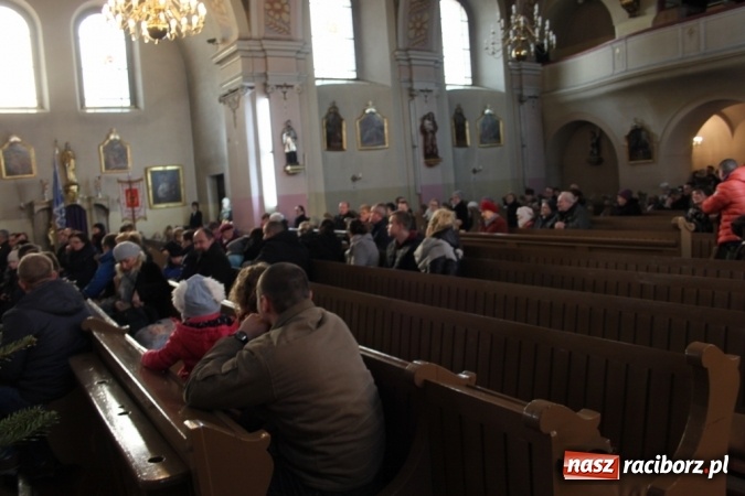 Zdjęcie w galerii na portalu naszraciborz.pl: Wśr&oacute;d nocnej ciszy, czyli jasełka w wojnowickim kościele wiadomości z regionu
