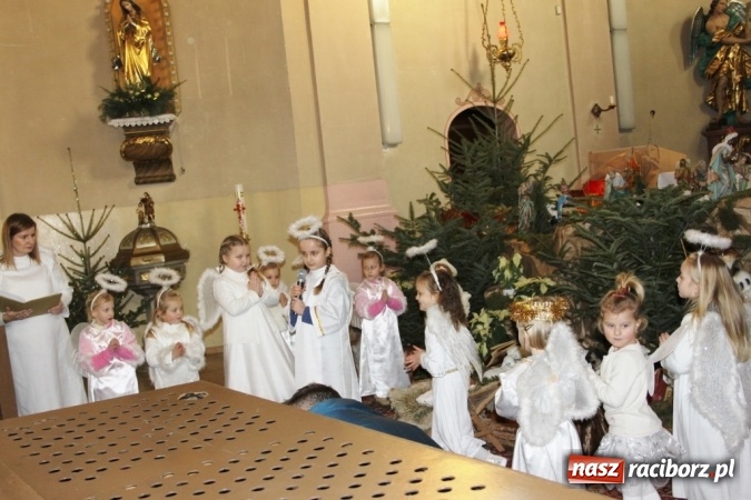 Zdjęcie w galerii na portalu naszraciborz.pl: Wśr&oacute;d nocnej ciszy, czyli jasełka w wojnowickim kościele wiadomości z regionu