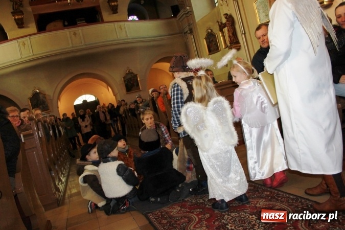 Zdjęcie w galerii na portalu naszraciborz.pl: Wśr&oacute;d nocnej ciszy, czyli jasełka w wojnowickim kościele wiadomości z regionu