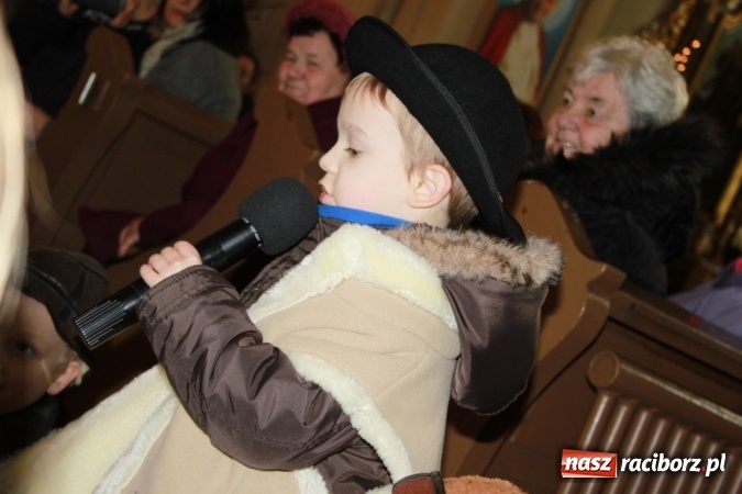 Zdjęcie w galerii na portalu naszraciborz.pl: Wśr&oacute;d nocnej ciszy, czyli jasełka w wojnowickim kościele wiadomości z regionu
