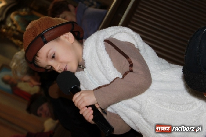 Zdjęcie w galerii na portalu naszraciborz.pl: Wśr&oacute;d nocnej ciszy, czyli jasełka w wojnowickim kościele wiadomości z regionu