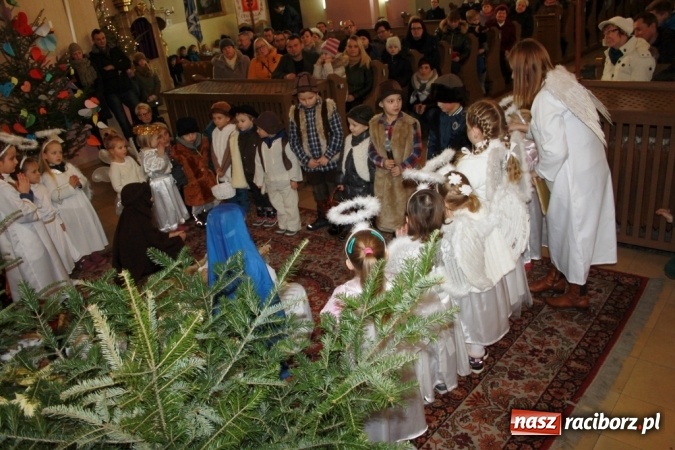 Zdjęcie w galerii na portalu naszraciborz.pl: Wśr&oacute;d nocnej ciszy, czyli jasełka w wojnowickim kościele wiadomości z regionu