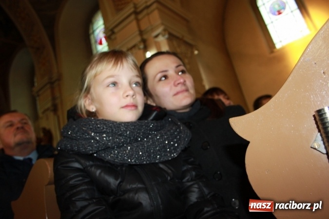 Zdjęcie w galerii na portalu naszraciborz.pl: Wśr&oacute;d nocnej ciszy, czyli jasełka w wojnowickim kościele wiadomości z regionu