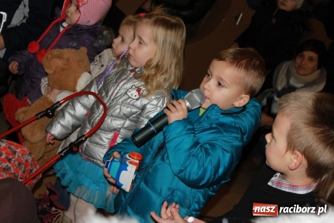 Zdjęcie w galerii na portalu naszraciborz.pl: Wśr&oacute;d nocnej ciszy, czyli jasełka w wojnowickim kościele wiadomości z regionu