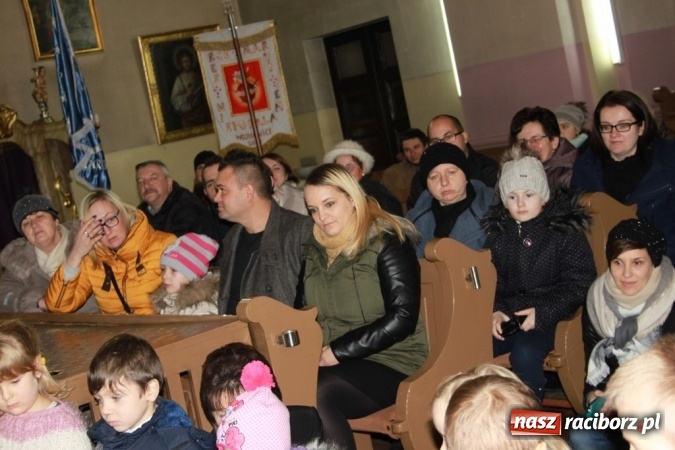 Zdjęcie w galerii na portalu naszraciborz.pl: Wśr&oacute;d nocnej ciszy, czyli jasełka w wojnowickim kościele wiadomości z regionu