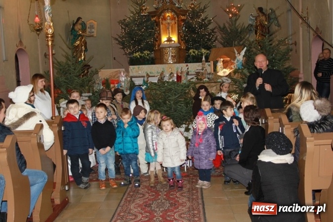 Zdjęcie w galerii na portalu naszraciborz.pl: Wśr&oacute;d nocnej ciszy, czyli jasełka w wojnowickim kościele wiadomości z regionu