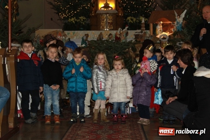 Zdjęcie w galerii na portalu naszraciborz.pl: Wśr&oacute;d nocnej ciszy, czyli jasełka w wojnowickim kościele wiadomości z regionu