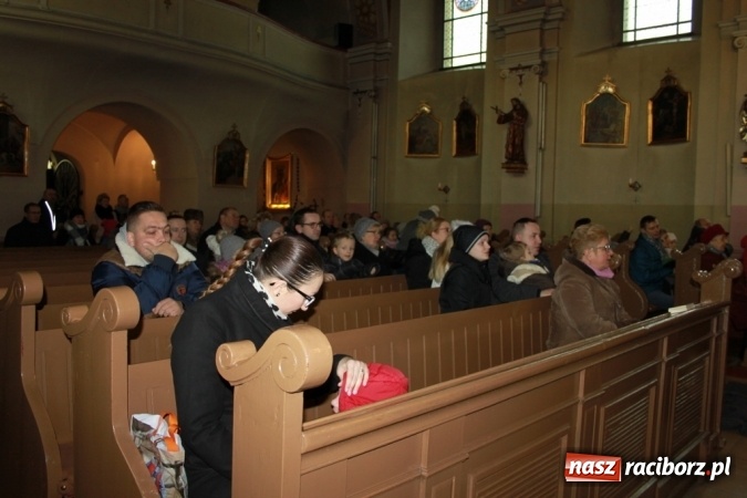 Zdjęcie w galerii na portalu naszraciborz.pl: Wśr&oacute;d nocnej ciszy, czyli jasełka w wojnowickim kościele wiadomości z regionu