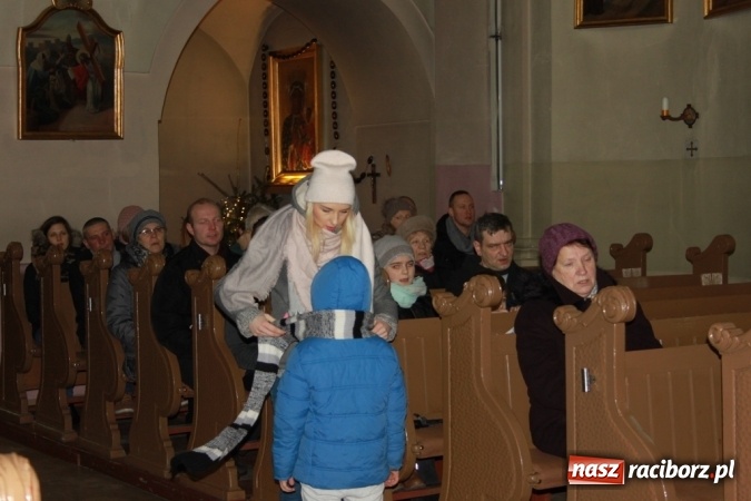 Zdjęcie w galerii na portalu naszraciborz.pl: Wśr&oacute;d nocnej ciszy, czyli jasełka w wojnowickim kościele wiadomości z regionu