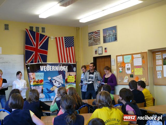 Zdjęcie w galerii na portalu naszraciborz.pl: Bohemiści z PWSZ na praktykach w G3 wiadomości z regionu