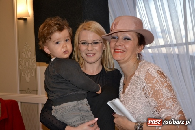 Zdjęcie w galerii na portalu naszraciborz.pl: Narodziny u Francle i Zeflika, czyli biesiada na Trzech Króli w zabełkowskim Retro wiadomości z regionu