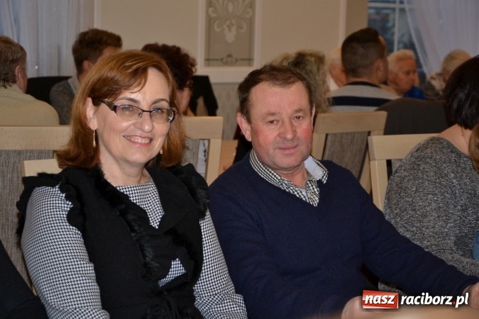 Zdjęcie w galerii na portalu naszraciborz.pl: Narodziny u Francle i Zeflika, czyli biesiada na Trzech Króli w zabełkowskim Retro wiadomości z regionu