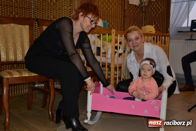 Zdjęcie w galerii na portalu naszraciborz.pl: Narodziny u Francle i Zeflika, czyli biesiada na Trzech Króli w zabełkowskim Retro wiadomości z regionu