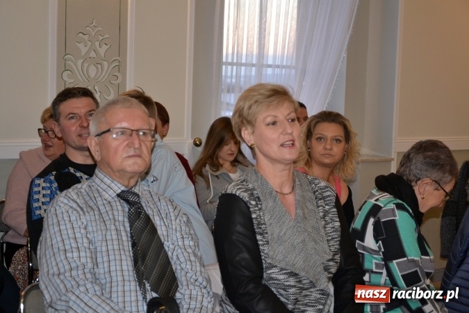 Zdjęcie w galerii na portalu naszraciborz.pl: Narodziny u Francle i Zeflika, czyli biesiada na Trzech Króli w zabełkowskim Retro wiadomości z regionu