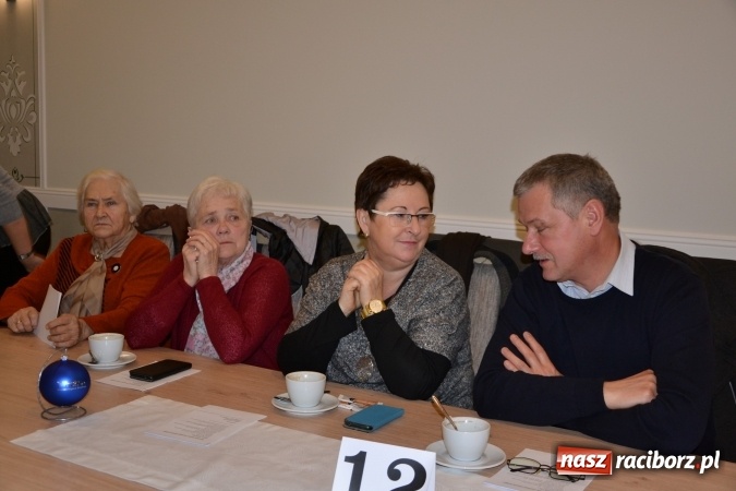 Zdjęcie w galerii na portalu naszraciborz.pl: Narodziny u Francle i Zeflika, czyli biesiada na Trzech Króli w zabełkowskim Retro wiadomości z regionu