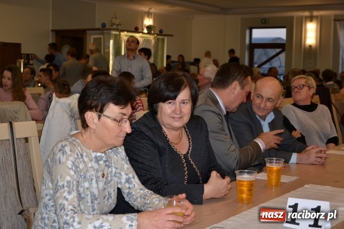 Zdjęcie w galerii na portalu naszraciborz.pl: Narodziny u Francle i Zeflika, czyli biesiada na Trzech Króli w zabełkowskim Retro wiadomości z regionu