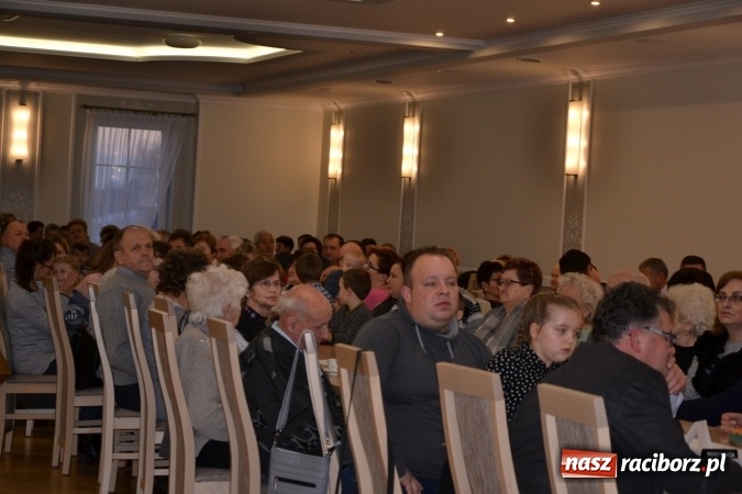 Zdjęcie w galerii na portalu naszraciborz.pl: Narodziny u Francle i Zeflika, czyli biesiada na Trzech Króli w zabełkowskim Retro wiadomości z regionu