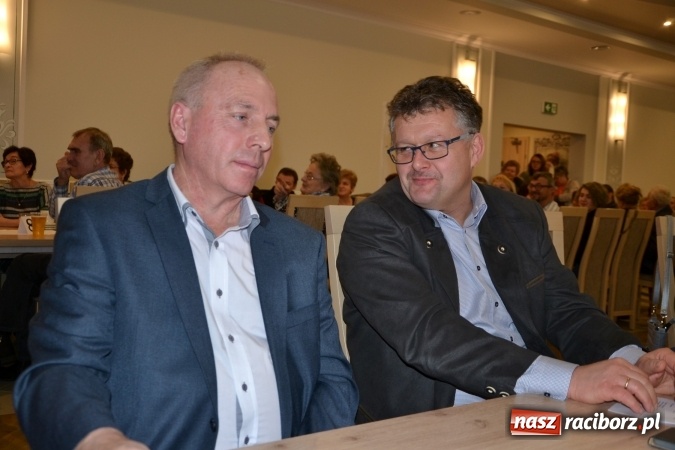 Zdjęcie w galerii na portalu naszraciborz.pl: Narodziny u Francle i Zeflika, czyli biesiada na Trzech Króli w zabełkowskim Retro wiadomości z regionu