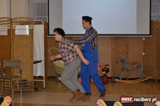 Zdjęcie w galerii na portalu naszraciborz.pl: Narodziny u Francle i Zeflika, czyli biesiada na Trzech Króli w zabełkowskim Retro wiadomości z regionu