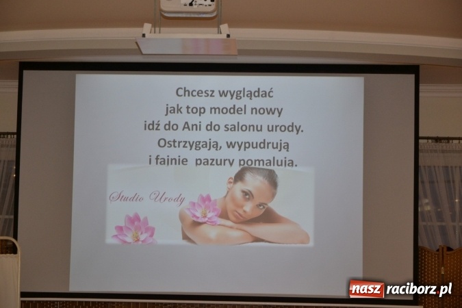 Zdjęcie w galerii na portalu naszraciborz.pl: Narodziny u Francle i Zeflika, czyli biesiada na Trzech Króli w zabełkowskim Retro wiadomości z regionu