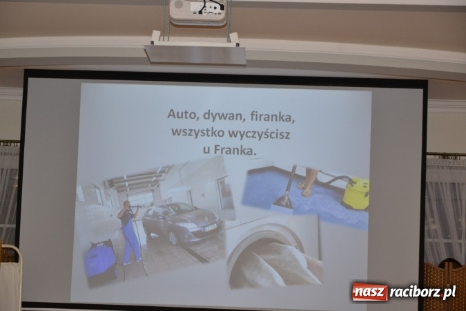 Zdjęcie w galerii na portalu naszraciborz.pl: Narodziny u Francle i Zeflika, czyli biesiada na Trzech Króli w zabełkowskim Retro wiadomości z regionu