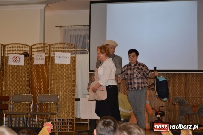 Zdjęcie w galerii na portalu naszraciborz.pl: Narodziny u Francle i Zeflika, czyli biesiada na Trzech Króli w zabełkowskim Retro wiadomości z regionu