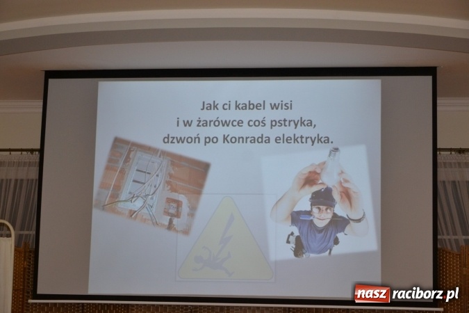 Zdjęcie w galerii na portalu naszraciborz.pl: Narodziny u Francle i Zeflika, czyli biesiada na Trzech Króli w zabełkowskim Retro wiadomości z regionu