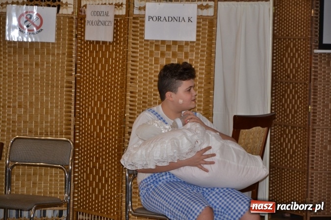 Zdjęcie w galerii na portalu naszraciborz.pl: Narodziny u Francle i Zeflika, czyli biesiada na Trzech Króli w zabełkowskim Retro wiadomości z regionu