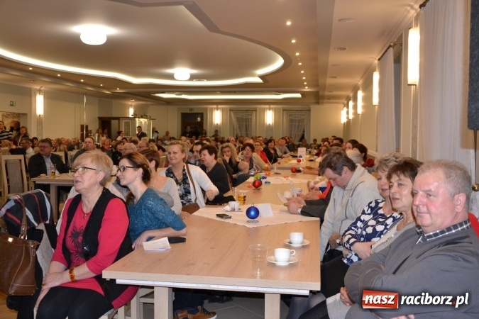 Zdjęcie w galerii na portalu naszraciborz.pl: Narodziny u Francle i Zeflika, czyli biesiada na Trzech Króli w zabełkowskim Retro wiadomości z regionu