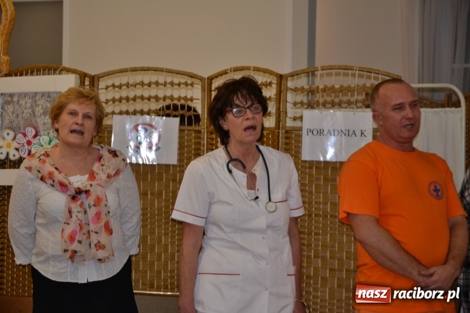 Zdjęcie w galerii na portalu naszraciborz.pl: Narodziny u Francle i Zeflika, czyli biesiada na Trzech Króli w zabełkowskim Retro wiadomości z regionu