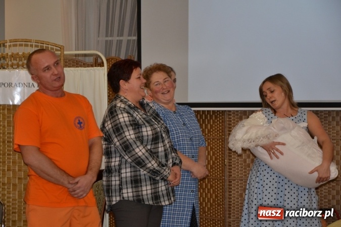 Zdjęcie w galerii na portalu naszraciborz.pl: Narodziny u Francle i Zeflika, czyli biesiada na Trzech Króli w zabełkowskim Retro wiadomości z regionu