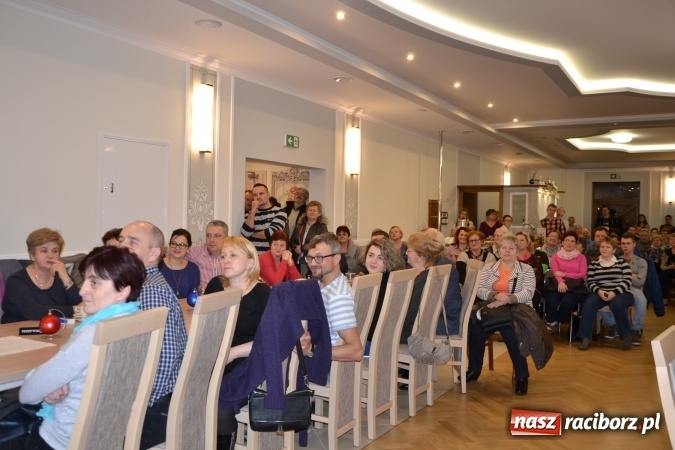 Zdjęcie w galerii na portalu naszraciborz.pl: Narodziny u Francle i Zeflika, czyli biesiada na Trzech Króli w zabełkowskim Retro wiadomości z regionu