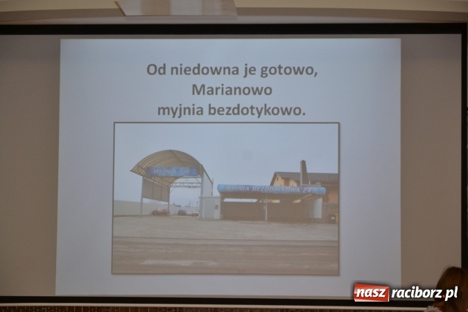Zdjęcie w galerii na portalu naszraciborz.pl: Narodziny u Francle i Zeflika, czyli biesiada na Trzech Króli w zabełkowskim Retro wiadomości z regionu