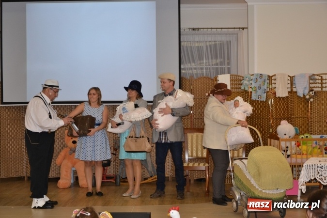 Zdjęcie w galerii na portalu naszraciborz.pl: Narodziny u Francle i Zeflika, czyli biesiada na Trzech Króli w zabełkowskim Retro wiadomości z regionu