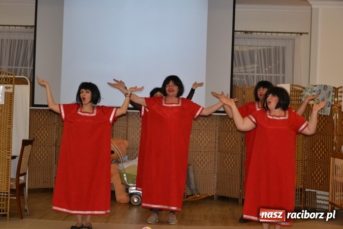 Zdjęcie w galerii na portalu naszraciborz.pl: Narodziny u Francle i Zeflika, czyli biesiada na Trzech Króli w zabełkowskim Retro wiadomości z regionu