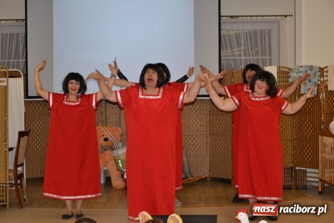 Zdjęcie w galerii na portalu naszraciborz.pl: Narodziny u Francle i Zeflika, czyli biesiada na Trzech Króli w zabełkowskim Retro wiadomości z regionu