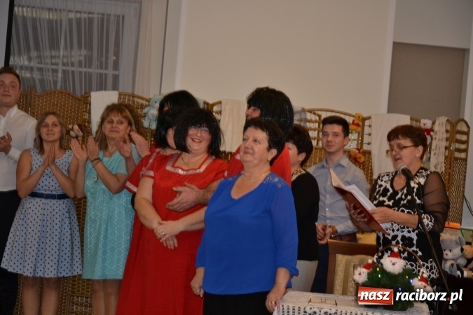 Zdjęcie w galerii na portalu naszraciborz.pl: Narodziny u Francle i Zeflika, czyli biesiada na Trzech Króli w zabełkowskim Retro wiadomości z regionu