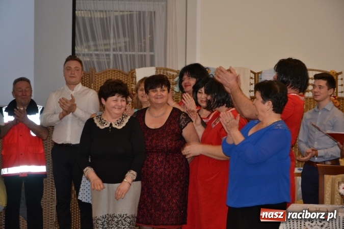 Zdjęcie w galerii na portalu naszraciborz.pl: Narodziny u Francle i Zeflika, czyli biesiada na Trzech Króli w zabełkowskim Retro wiadomości z regionu